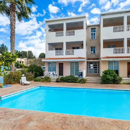 Beautiful 2 Bed In Cyprus Apartment