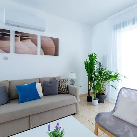 Beautiful 2 Bed In Cyprus Apartment