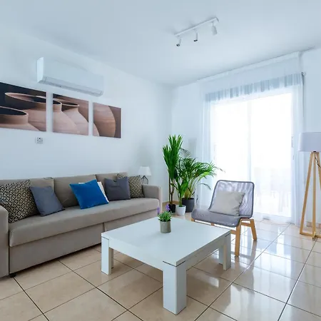 Apartment Beautiful 2 Bed In Cyprus