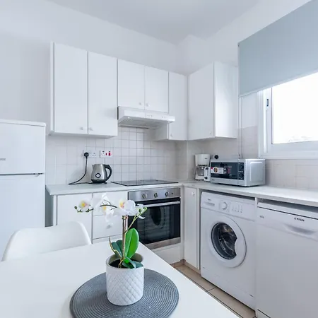 Apartment Beautiful 2 Bed In Cyprus Paphos